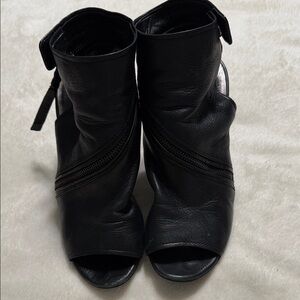 Dolce Vita Black Leather Ankle Booties